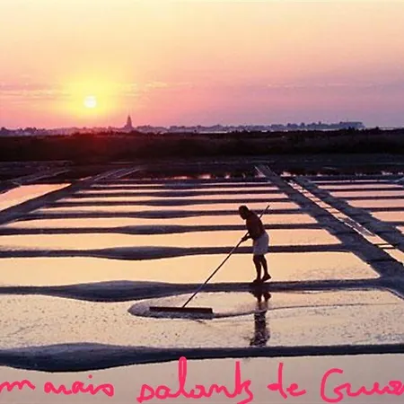 Chaumiere Authentique בית נופש *